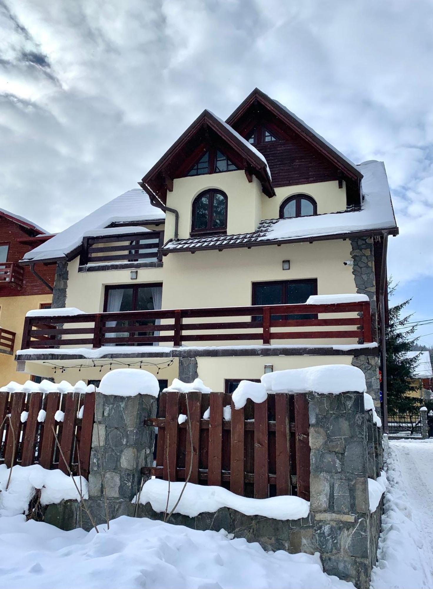 Holiday Home In Sinaia Esterno foto